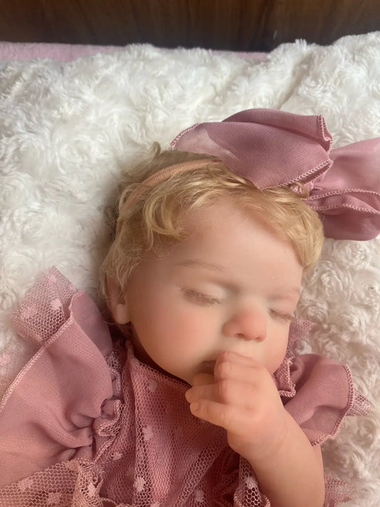 Lovely 18 Inch Silicone Reborn Girl Doll