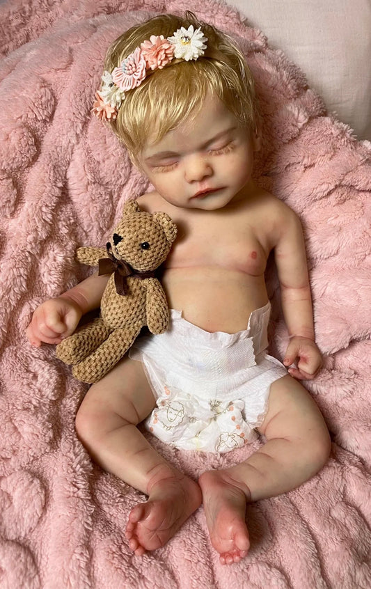 Lovely 18 Inch Silicone Reborn Girl Doll